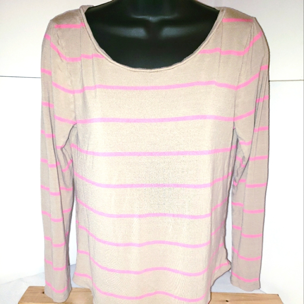Old navy long sleeve tshirt